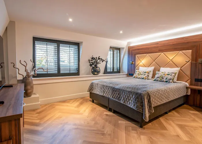 Boutique Scheepers 4*